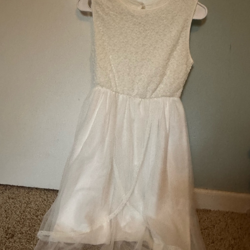 Elegant White Sleeveless Kids Dress
